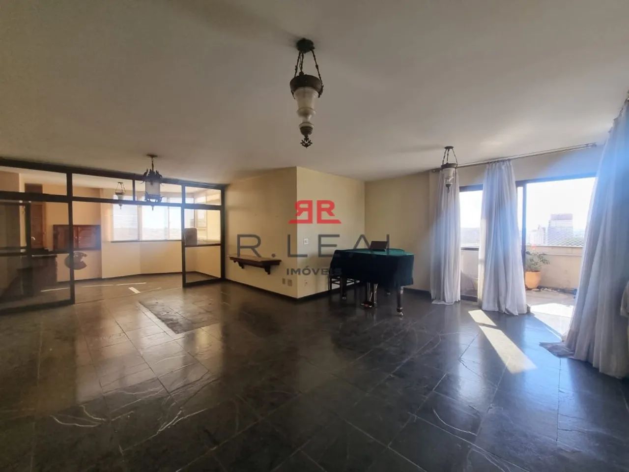 Apartamento no Residencial Versailles
