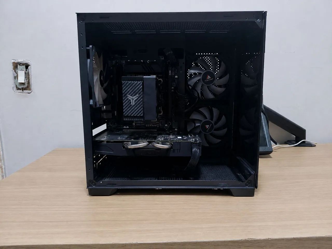 PC GAMER ACEITO IPHONE