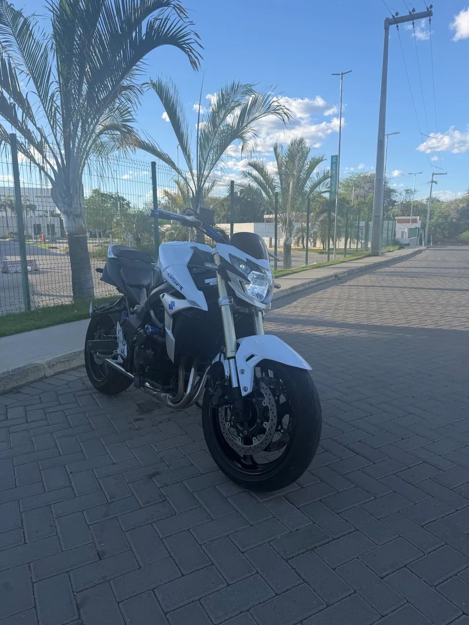 Suzuki Gsr 750 abs  - Foto 2