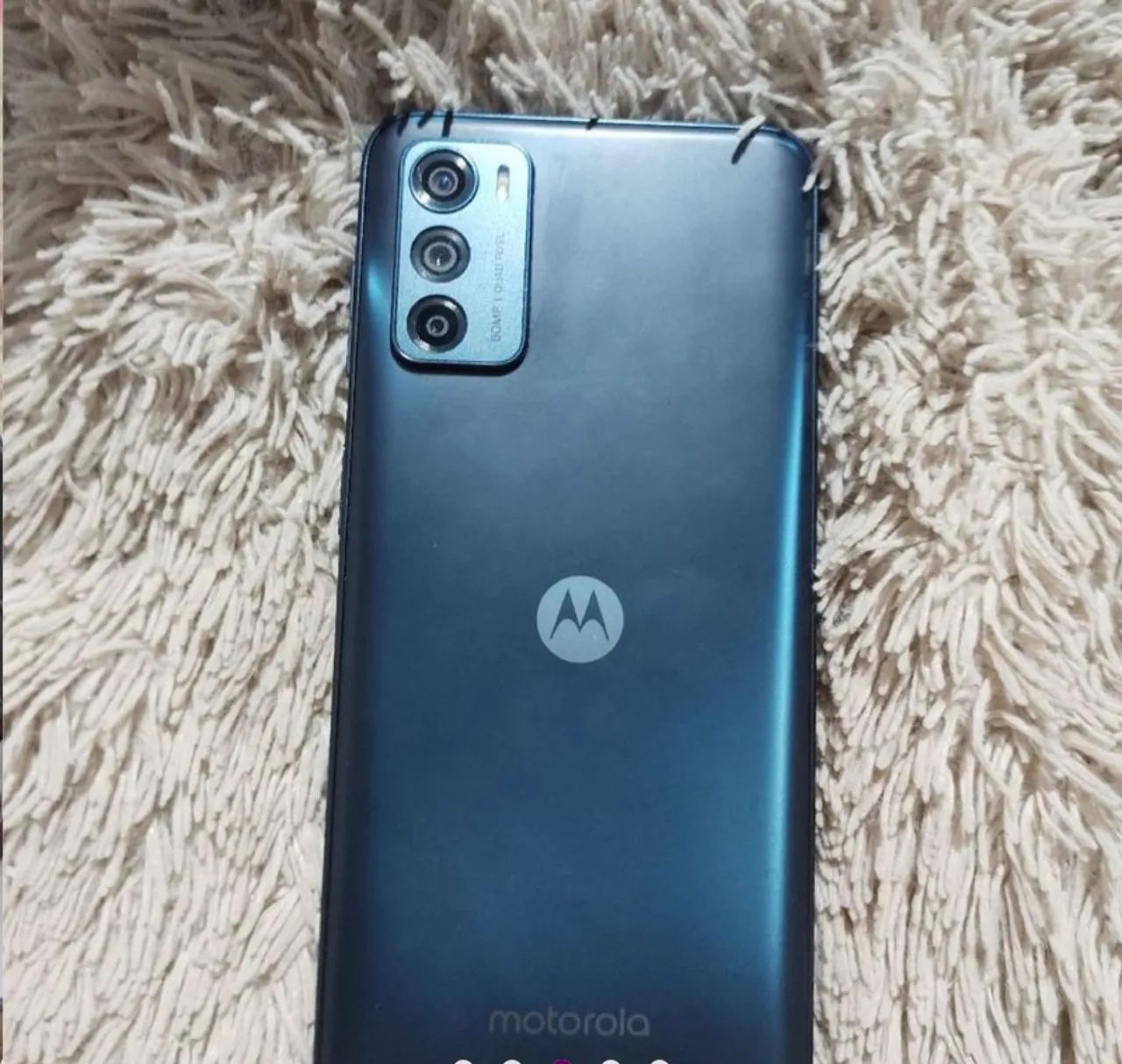 Celular Motog 42 pra carcaça/pra arrumar - Foto 3