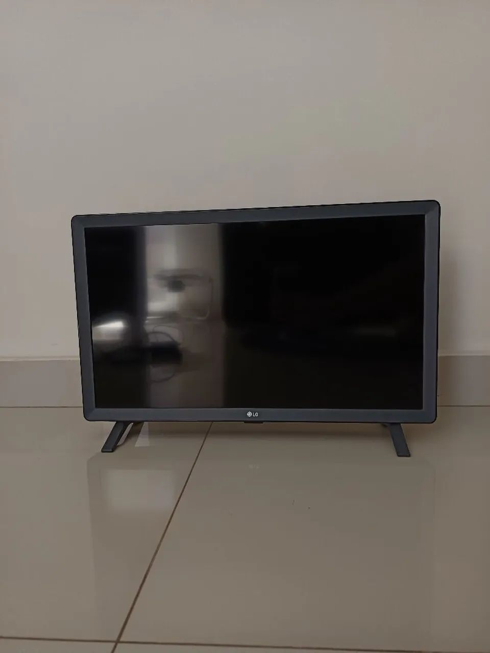 Smart TV e Monitor LG 24 Polegadas com Wi-Fi