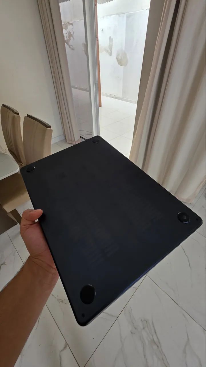MacBook Air M2, modelo 2022 - Foto 3