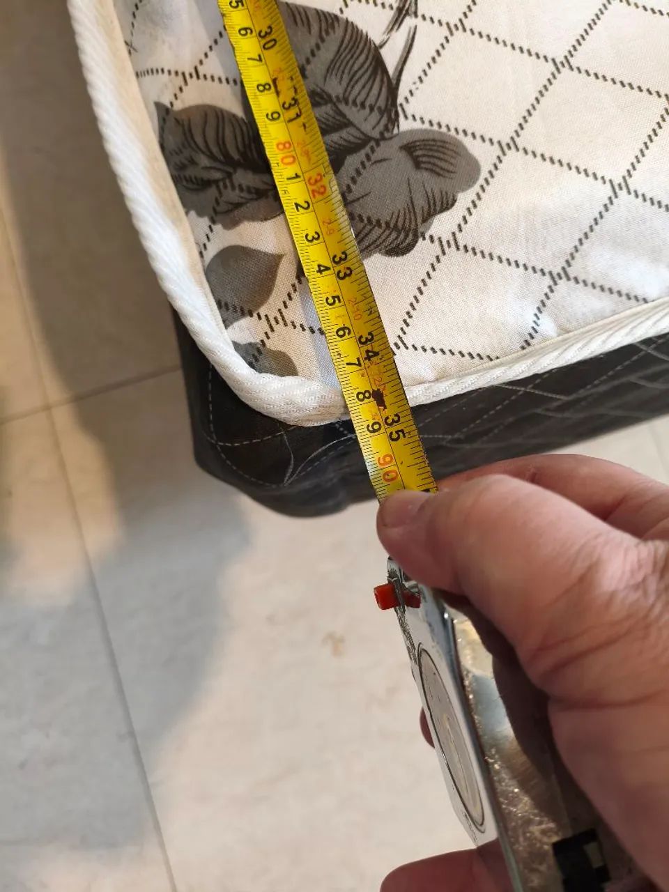 DOAÇÃO - Base para colchão de solteiro  - Foto 4