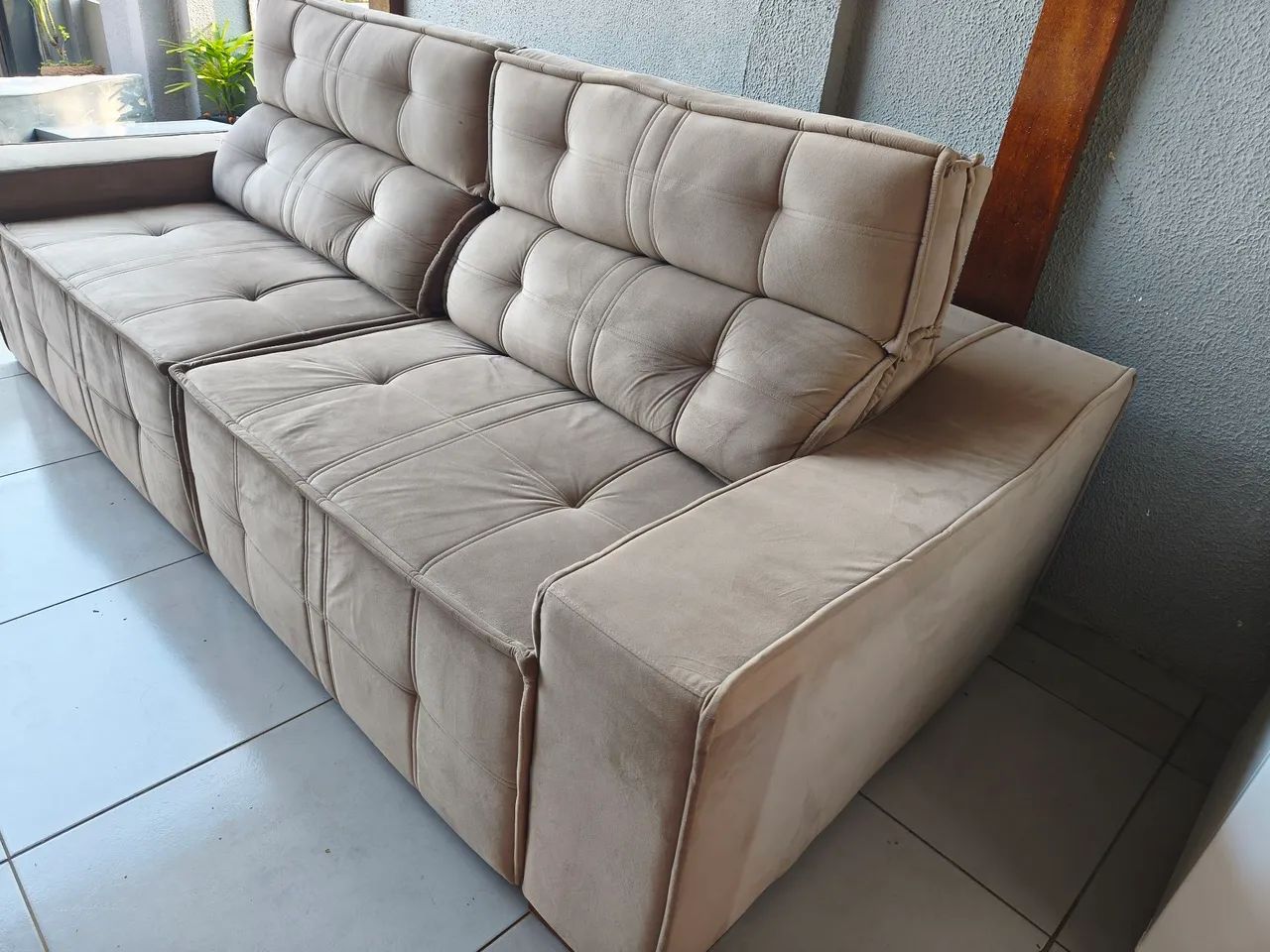 Sofá semi novo retrátil e reclinável  - Foto 4