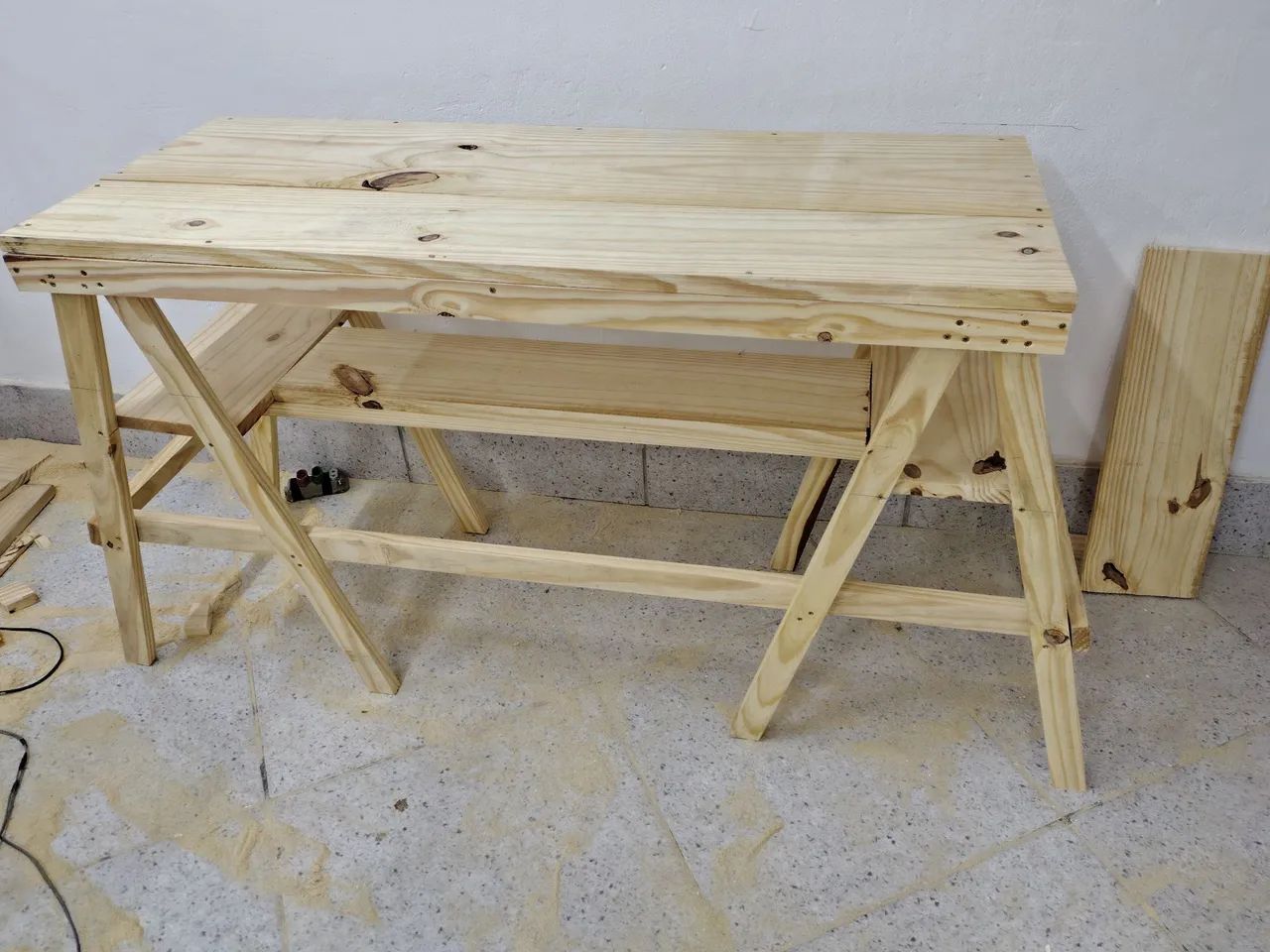 Mesa/ bancada/ aparador/ nicho/ balcão 