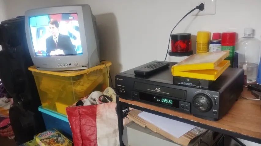 Vídeo Cassete Sharp Vc 1694b + Controle + Fita De Brinde - Foto 2