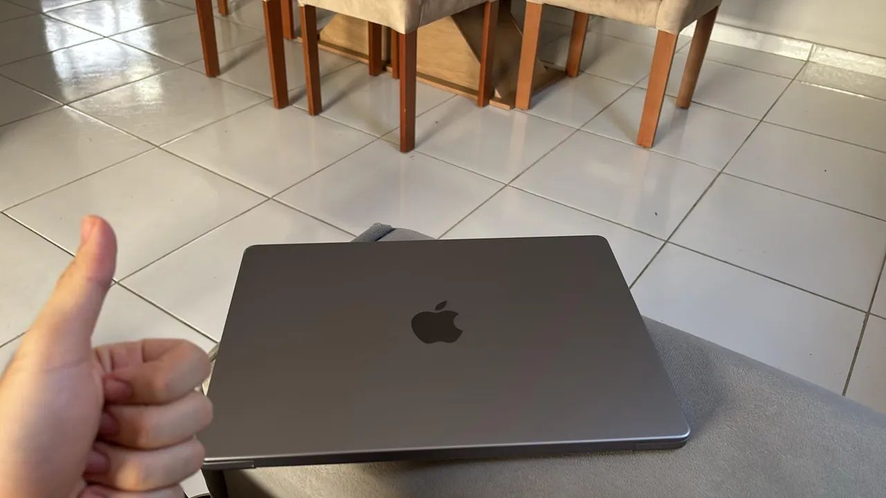 MacBook Pro 14 polegadas com chip Apple M1 Pro, 16 GB de memoria RAM e SSD de 512 GB. - Foto 2