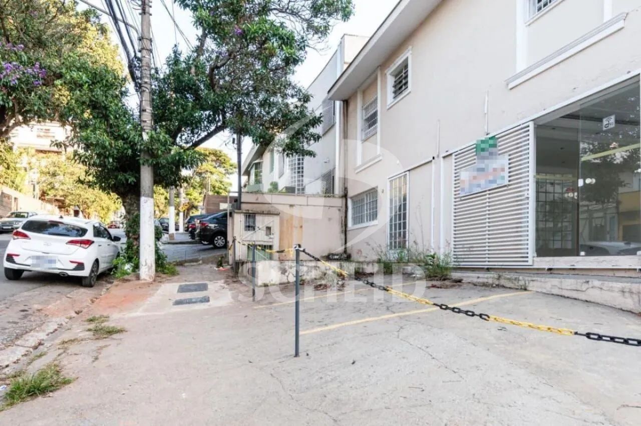 Casa comercial a venda de 180,00m² útil, com 6 salas e 5 vagas no Campo Belo ! - Foto 5