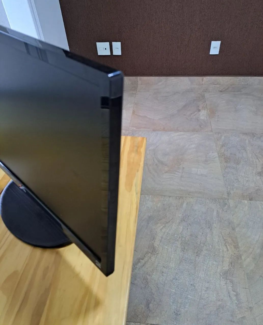 Monitor LG de  23 slim top - Foto 3