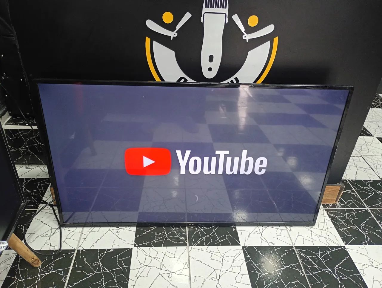 Vendo Smartv AOC 50 polegadas top de linha 4K em estado de nova conforme fotos R$ 1500,00 - Foto 4