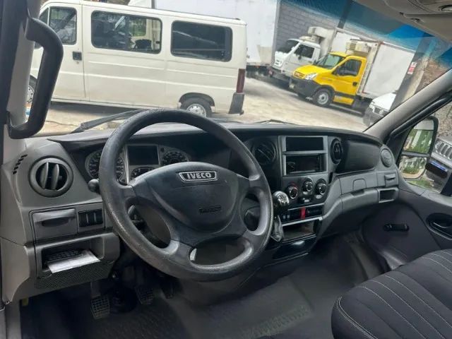 IVECO CARROCERIA ANO 2017 - Foto 2