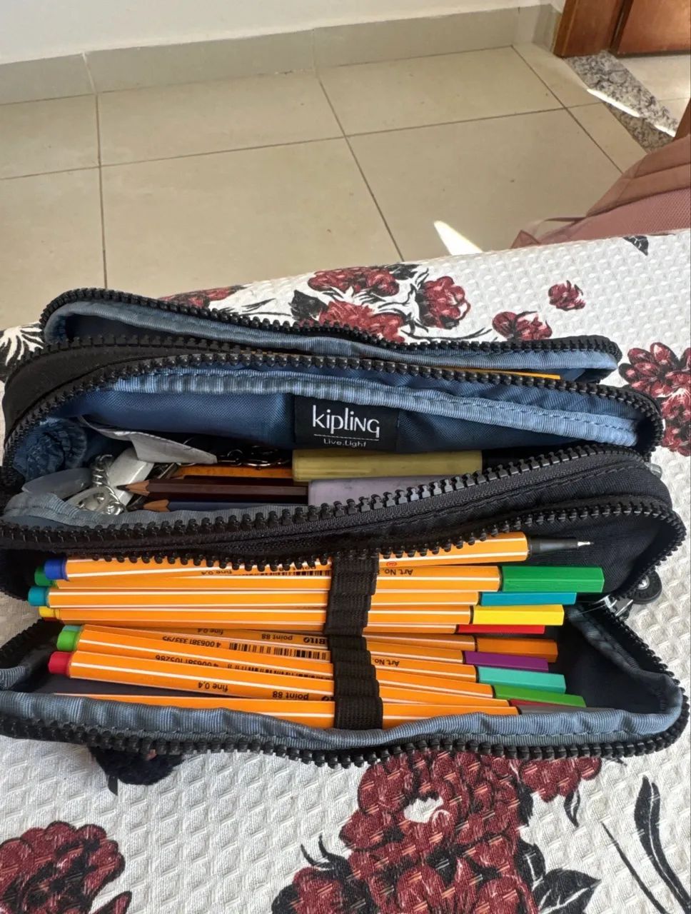 Estojo Kipling gitroy preto original  - Foto 2