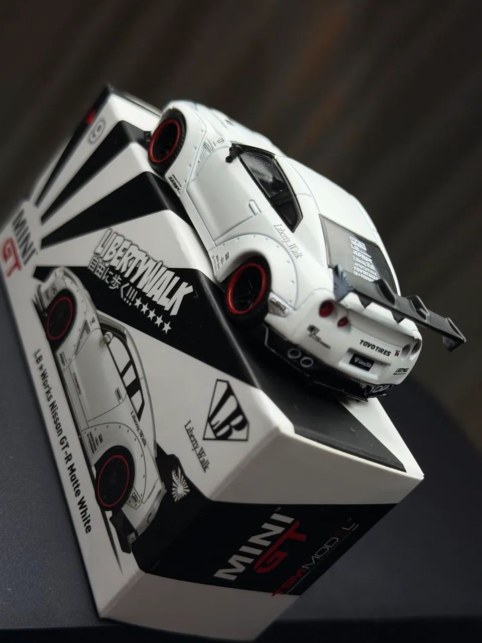 Mini gt, gtr 9 Matte White - Hobbies e coleções - Cabula, Salvador