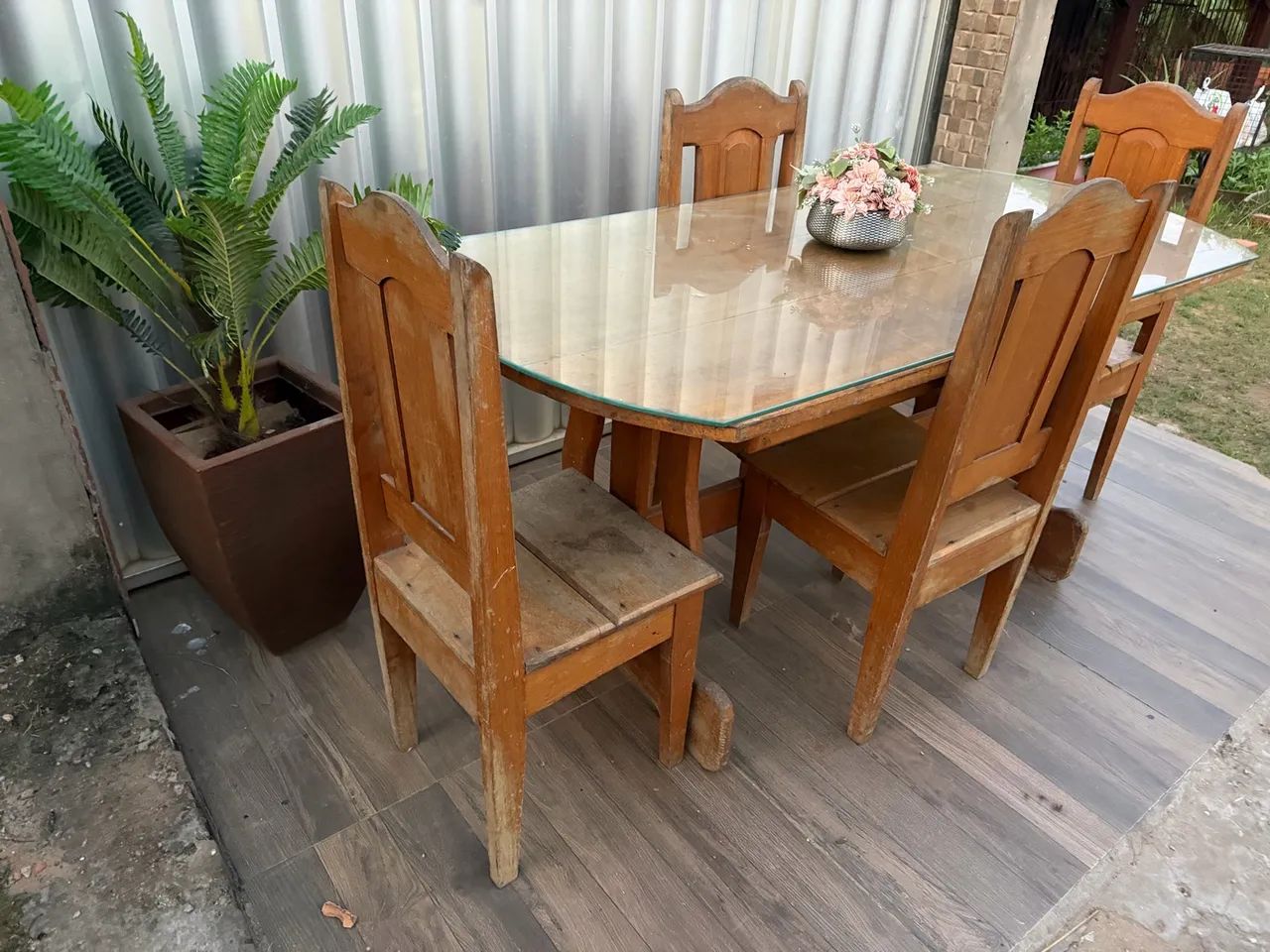 Mesa de madeira com vidro  - Foto 3
