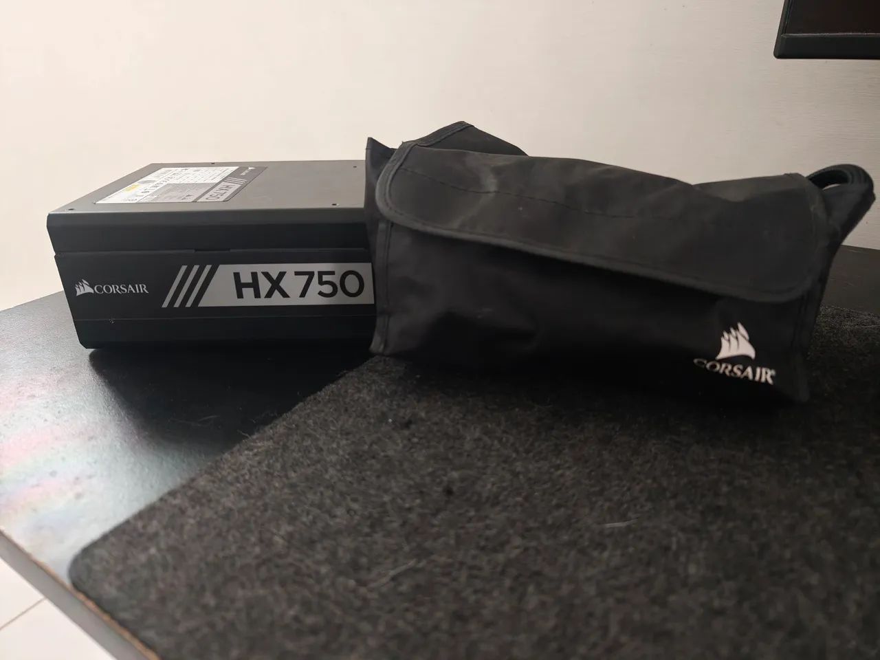 Fonte Modular Corsair HX750 Platinum - Leia o anúncio 