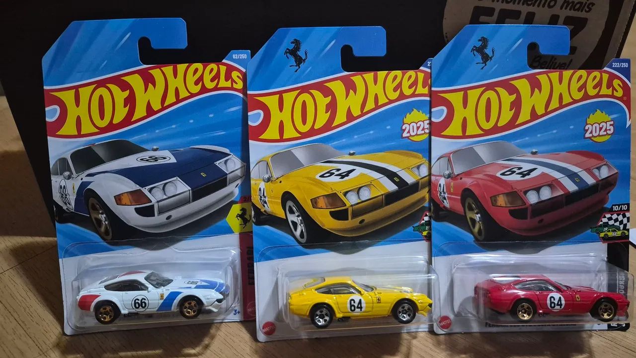 Hot Wheels Ferraris diversas  - R$50 CADA - Foto 2