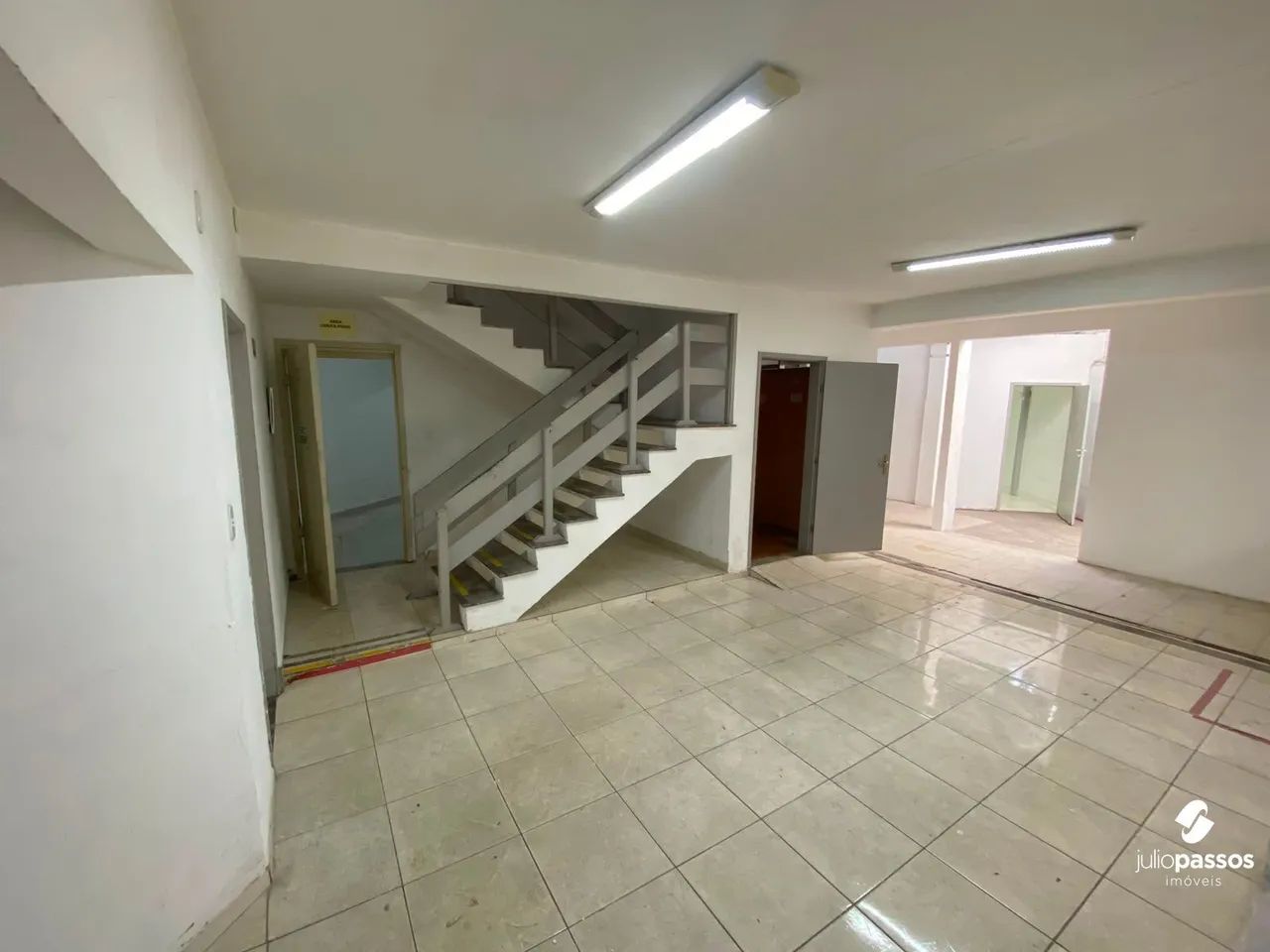 Prédio Comercial para Locação na Rua Construtor João Alves  Estrutura Completa - Foto 5