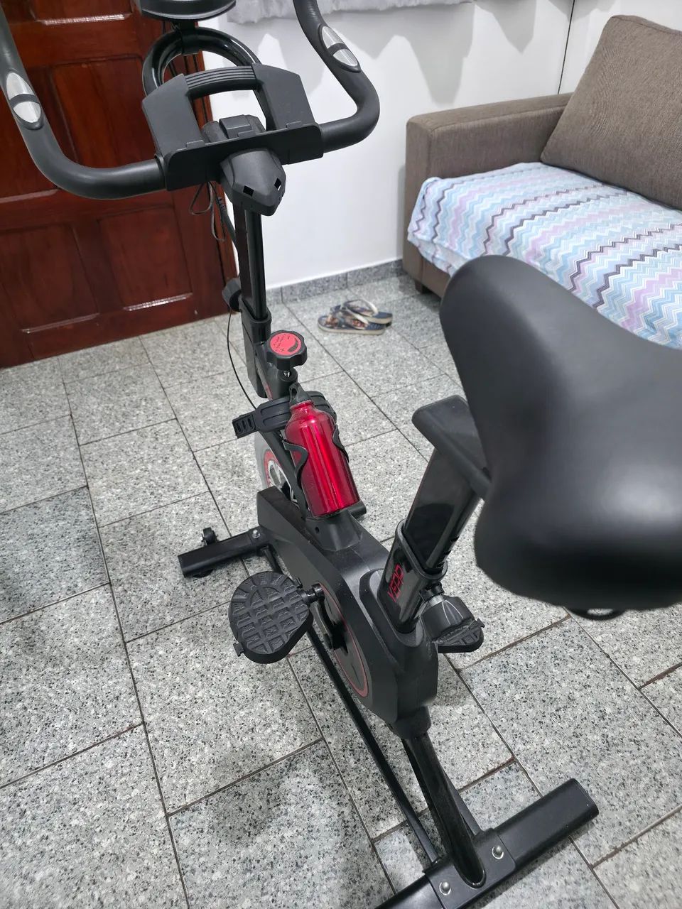Bicicleta Ergométrica Spinning - Estado de Nova - Foto 3