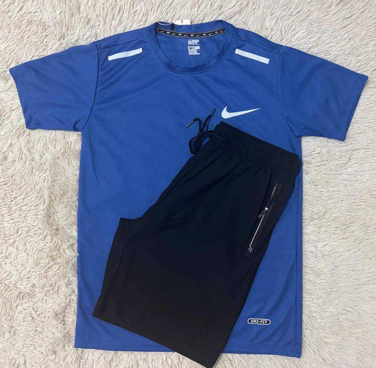 Kit P Camisa Dry e Short Esportivo Elastano 