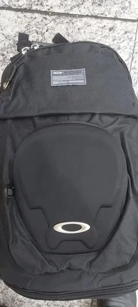 Mochila Oakley Icon Hard Novo Original Sem Uso para Notebook - Foto 3