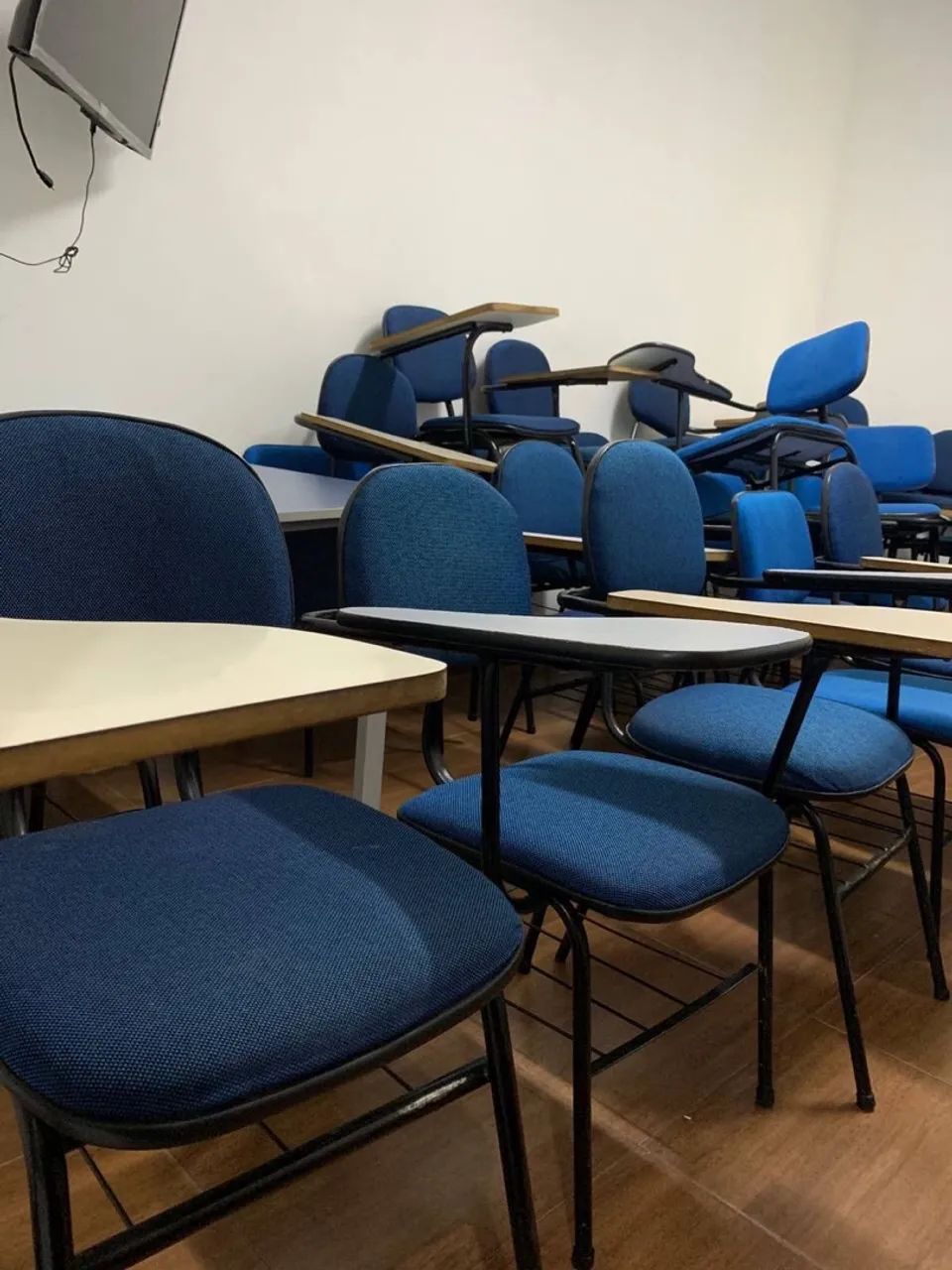 Cadeiras universitárias 