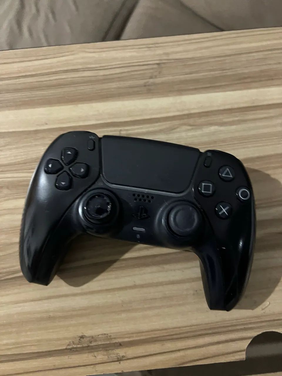 Ps5 com disco e dois controles usados juntos  - Foto 5