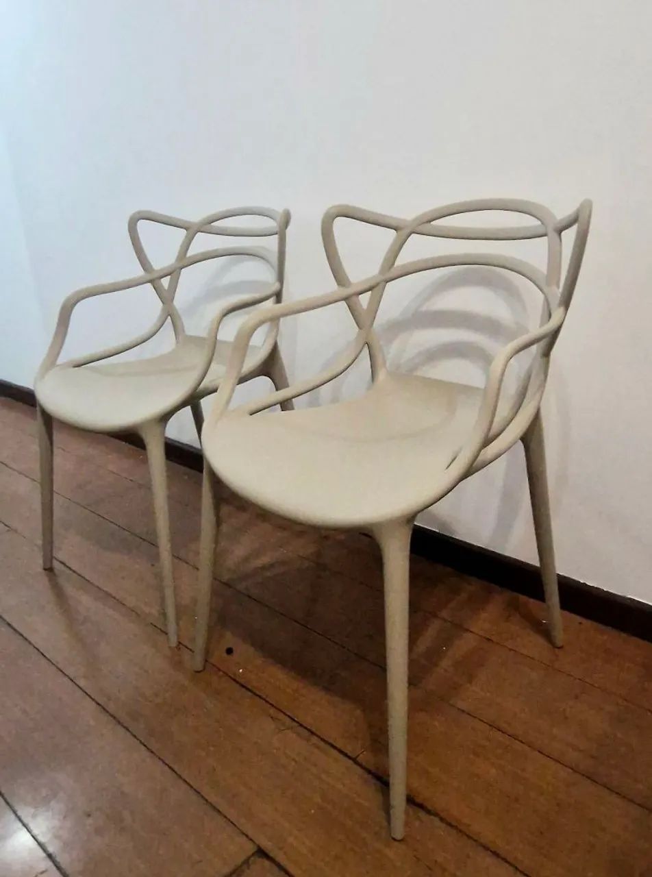 Vendo Par de cadeiras Allegra
