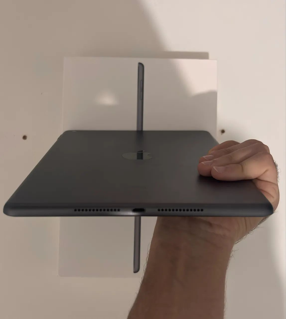 iPad - 8 geração - 32GB