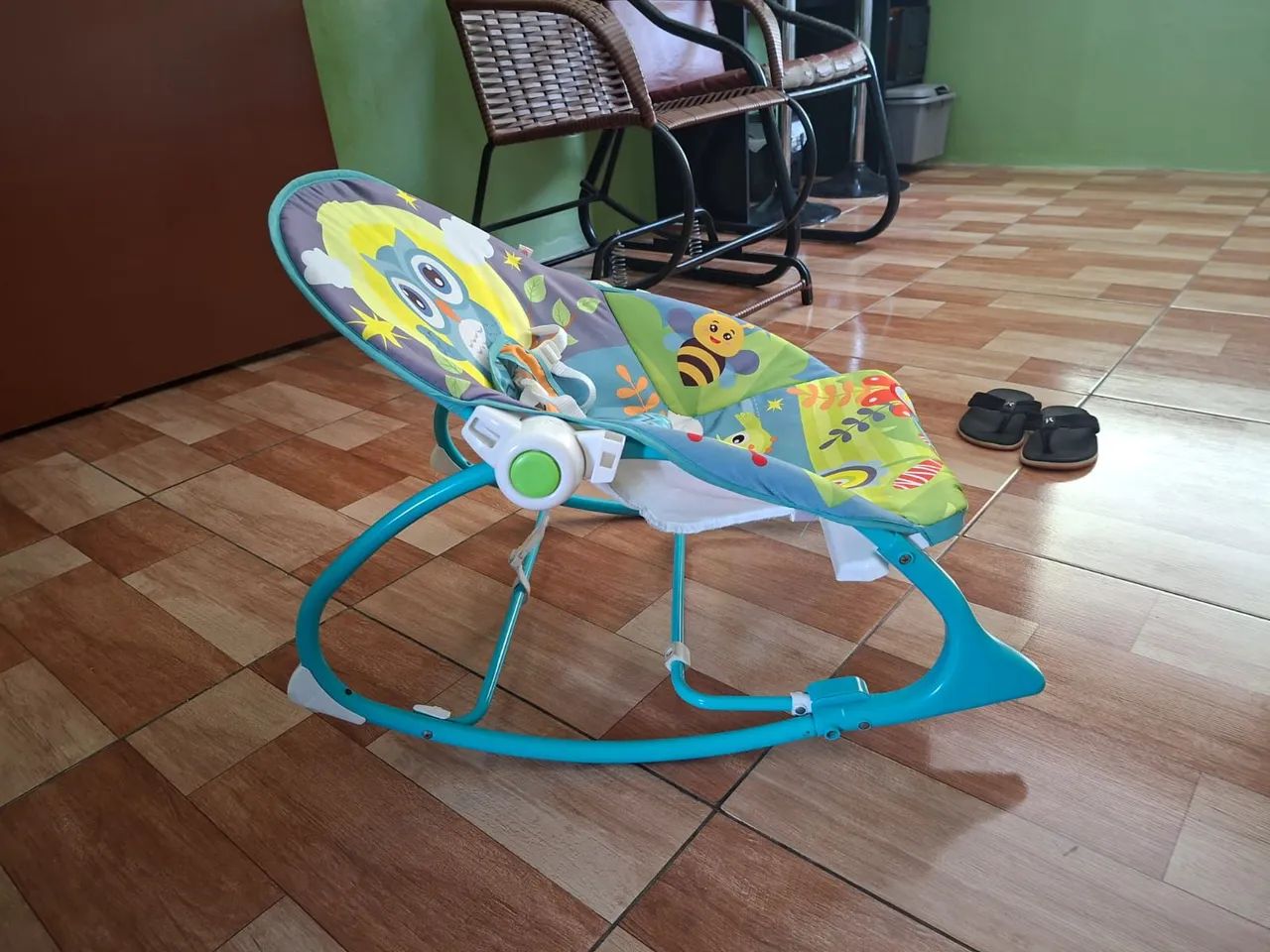 Cadeira de bebê balança e vibra  - Foto 3