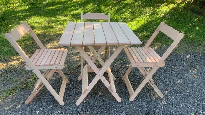 Conjunto de mesa e cadeiras dobráveis  - Foto 2