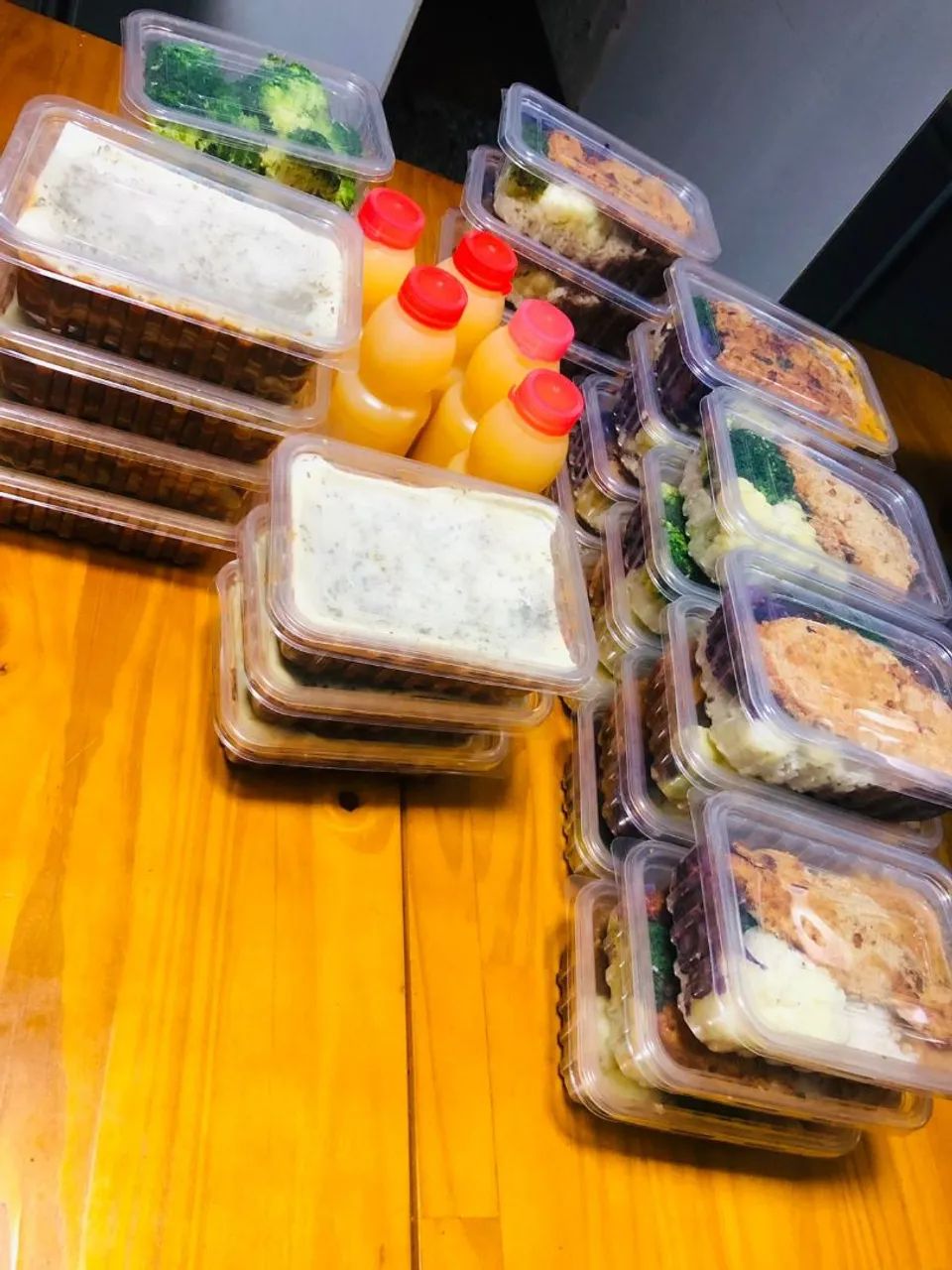 FAÇO MARMITAS NO SEU LAR !