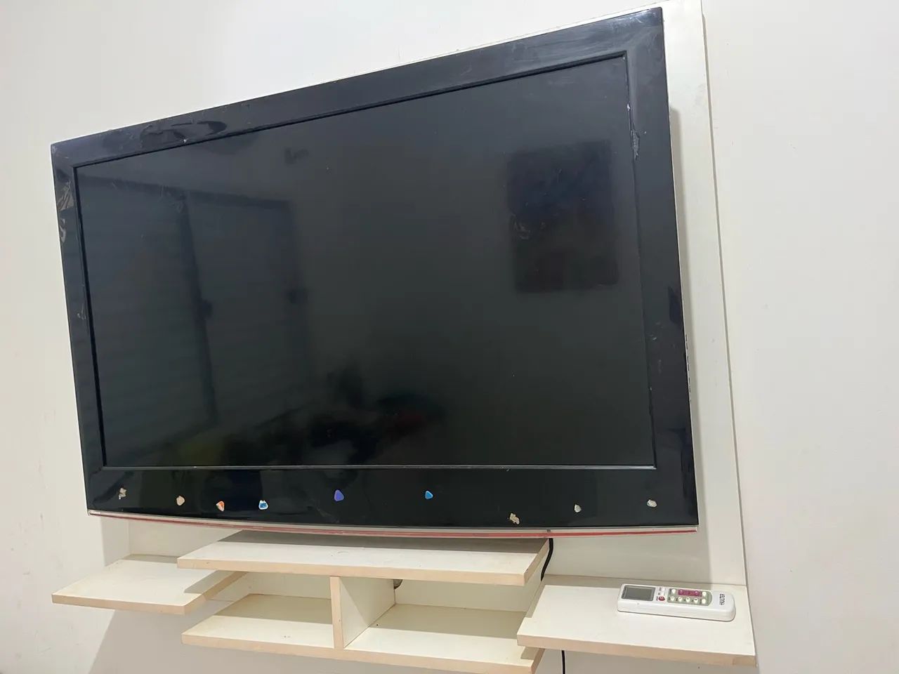 Vendo Painel + TV (Não é smart)