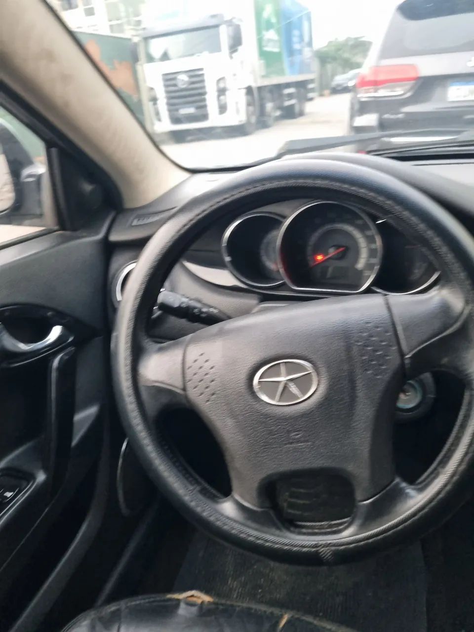 JAC J5 Sedan 1.5 16V 4P Mec. 2013