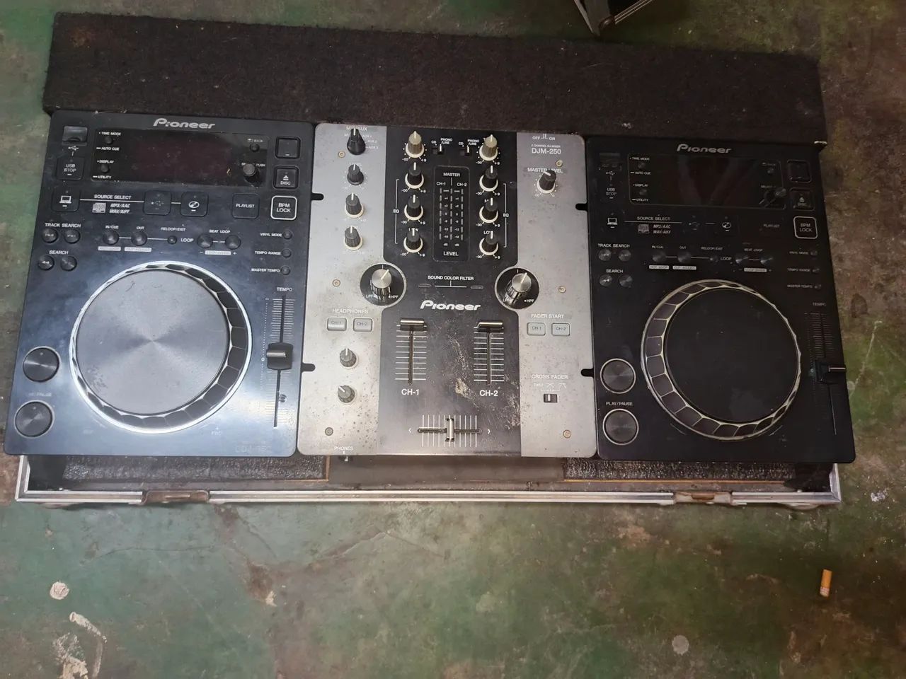 Mesa DJ Pioneer 