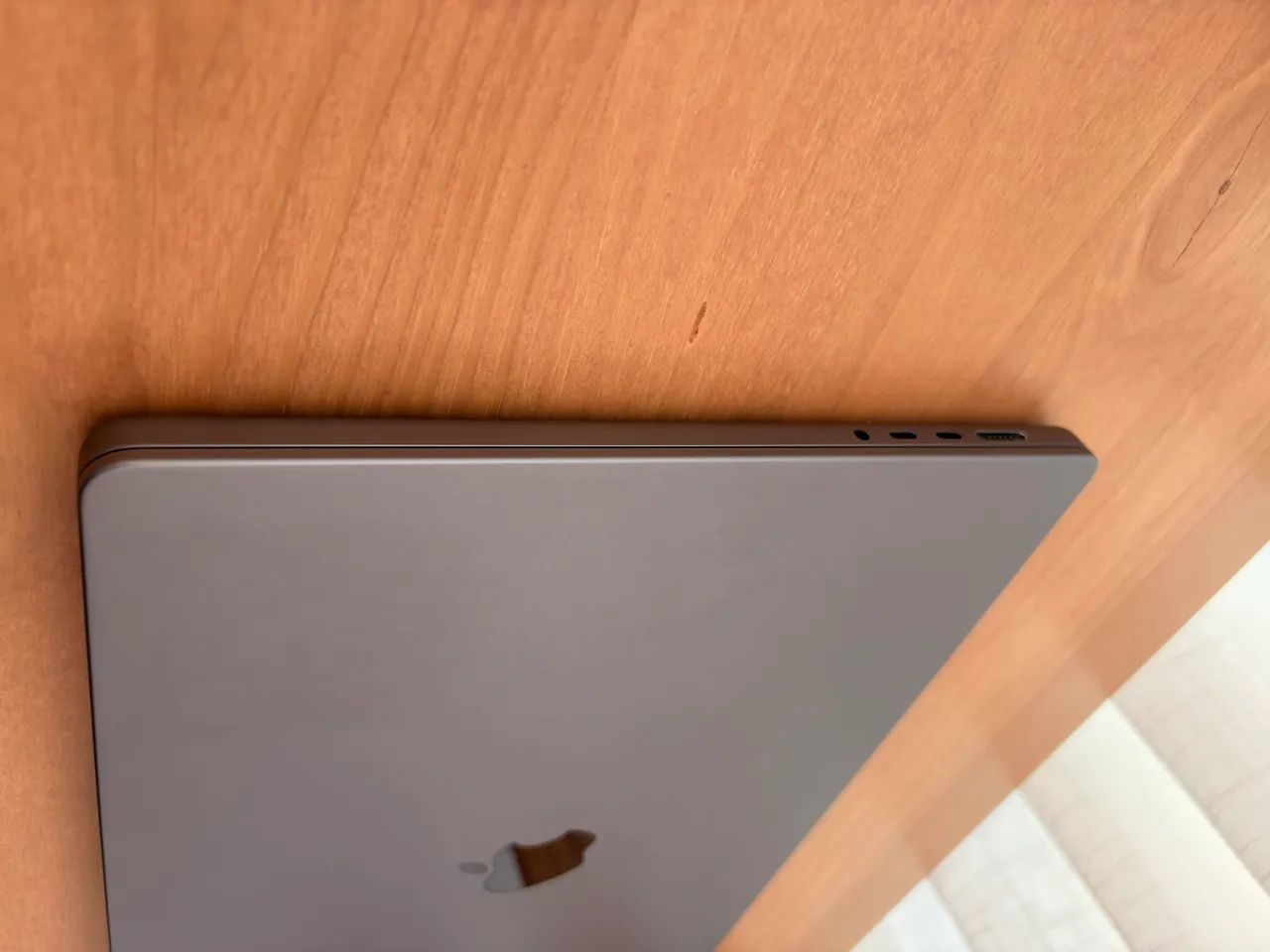 MacBook Pro 16" (2023) - Apple M2 Pro - Foto 3