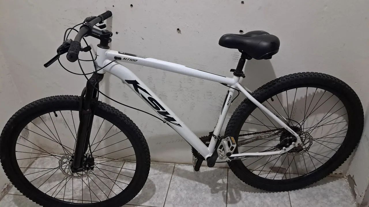 Bicicleta semi nova pouco tempo de uso  - Foto 2