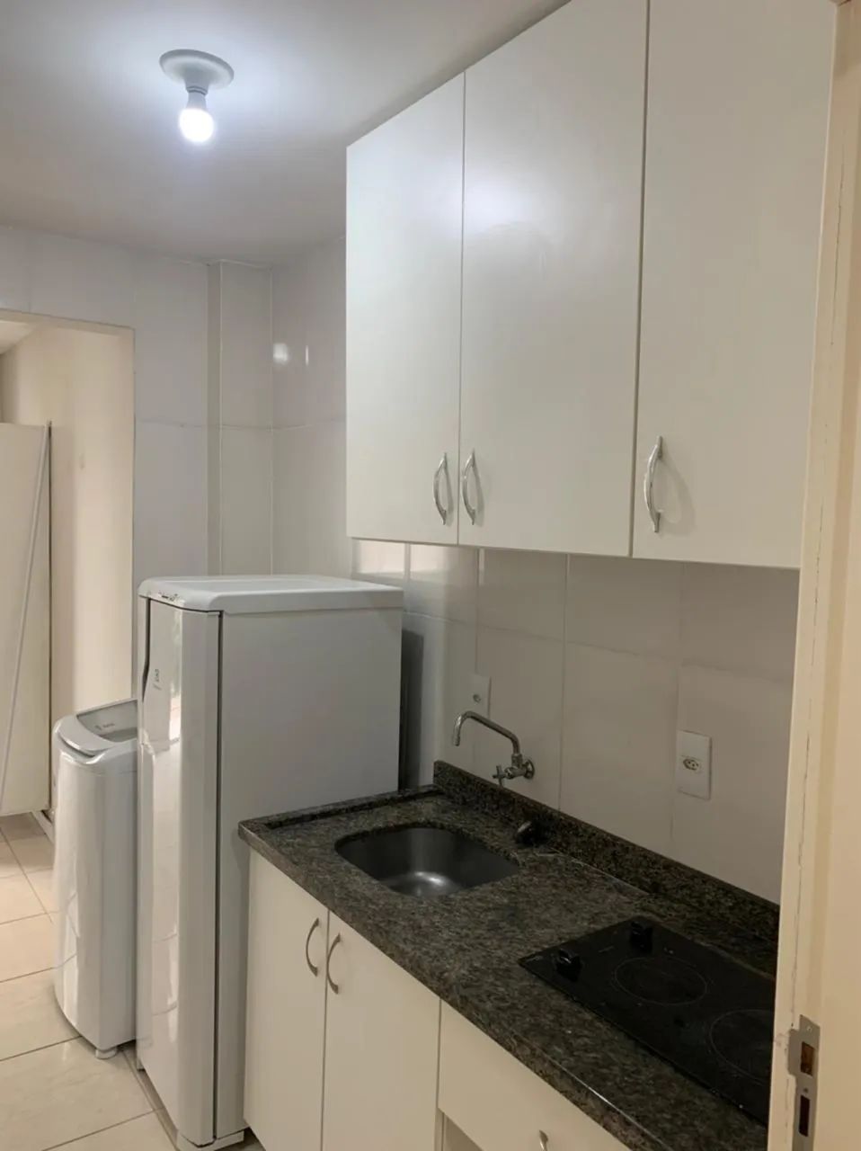 Kitinet com sacada há 100 metros da UFSC e 15 minutos do centro de Fpolis - Foto 5