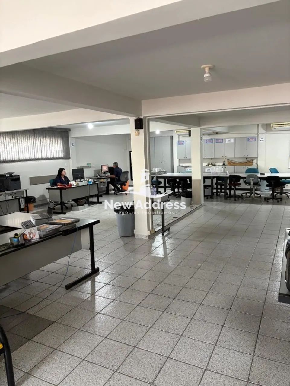 Invista em um imóvel com múltiplas possibilidades: prédio com 3 pavimentos e grande potenc - Foto 4