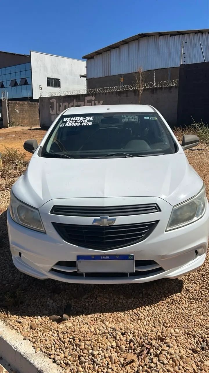 Chevrolet Onix Hatch LS 1.0 8V Flex Power Mec. 4P 2016 - Foto 2