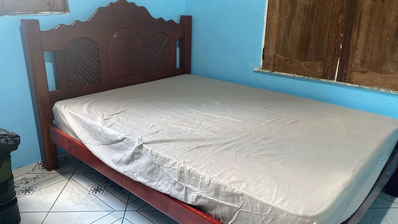 Cama e colchão casal novos!