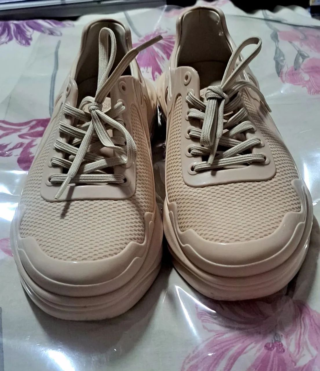 Melissa Burn Sneakers bege usado só uma vez - Foto 2