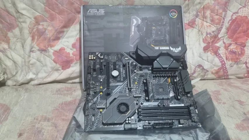 PLACA MÃE ASUS TUF GAMING X570-PLUS BR - PARA REPARO / PEÇAS
