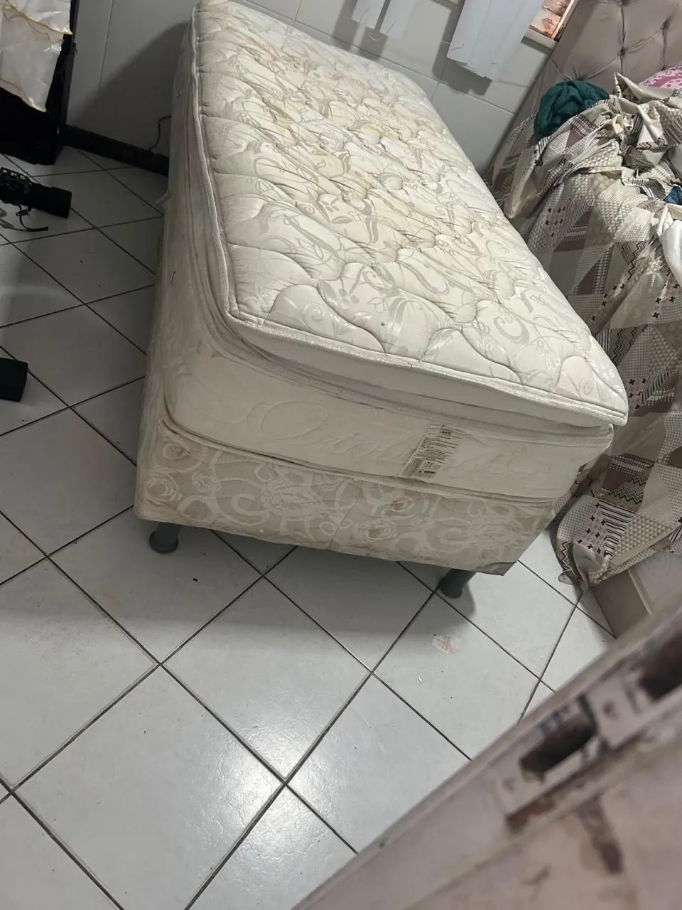 Colchão Ortobom molas ensacadas solteiro com base Ortobom.  - Foto 3