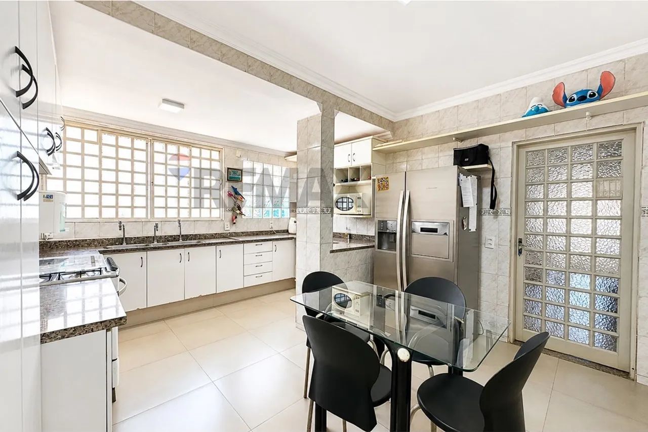 SHIS QI 29 Conjunto 1 Lago Sul Casa com 5 Quartos 3 Suítes Piscina e Espaço Gourmet - Foto 9