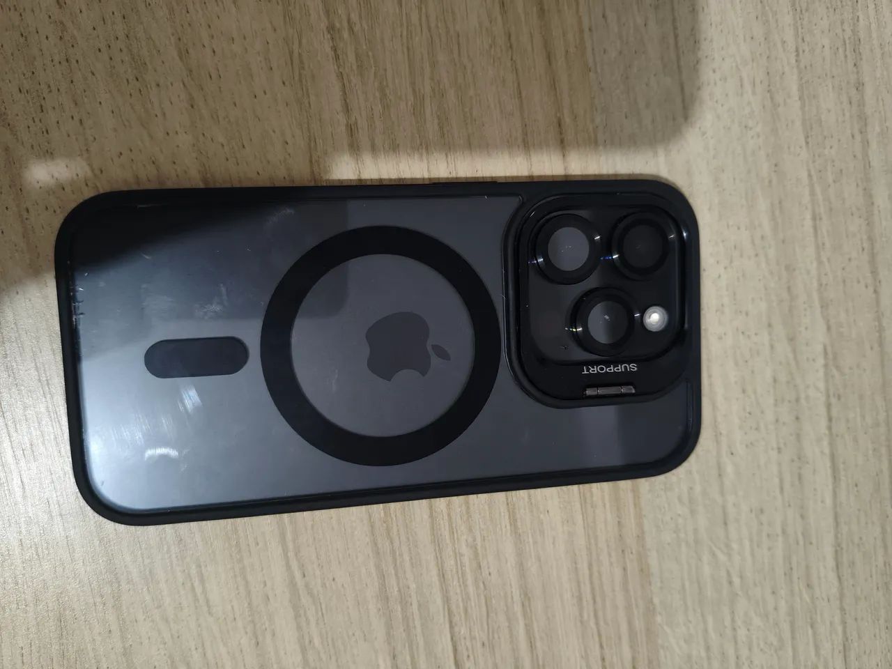 iPhone 15 pro - Foto 3