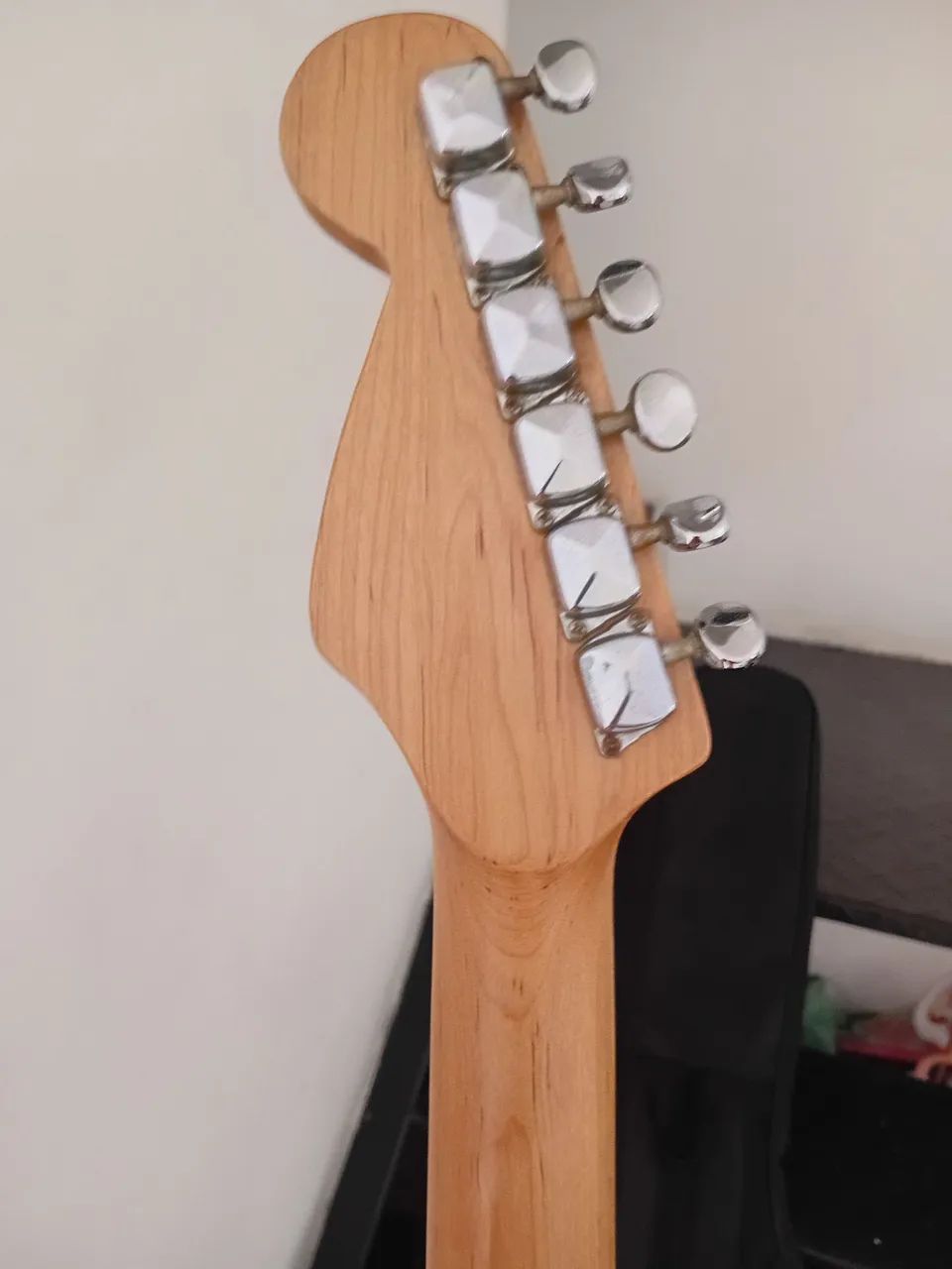 Guitarra Menphi by Tagima - Foto 3