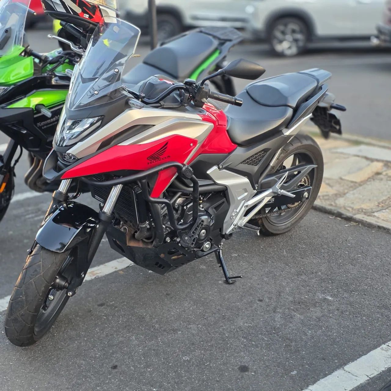 NC750x DCT 3700km - Foto 3