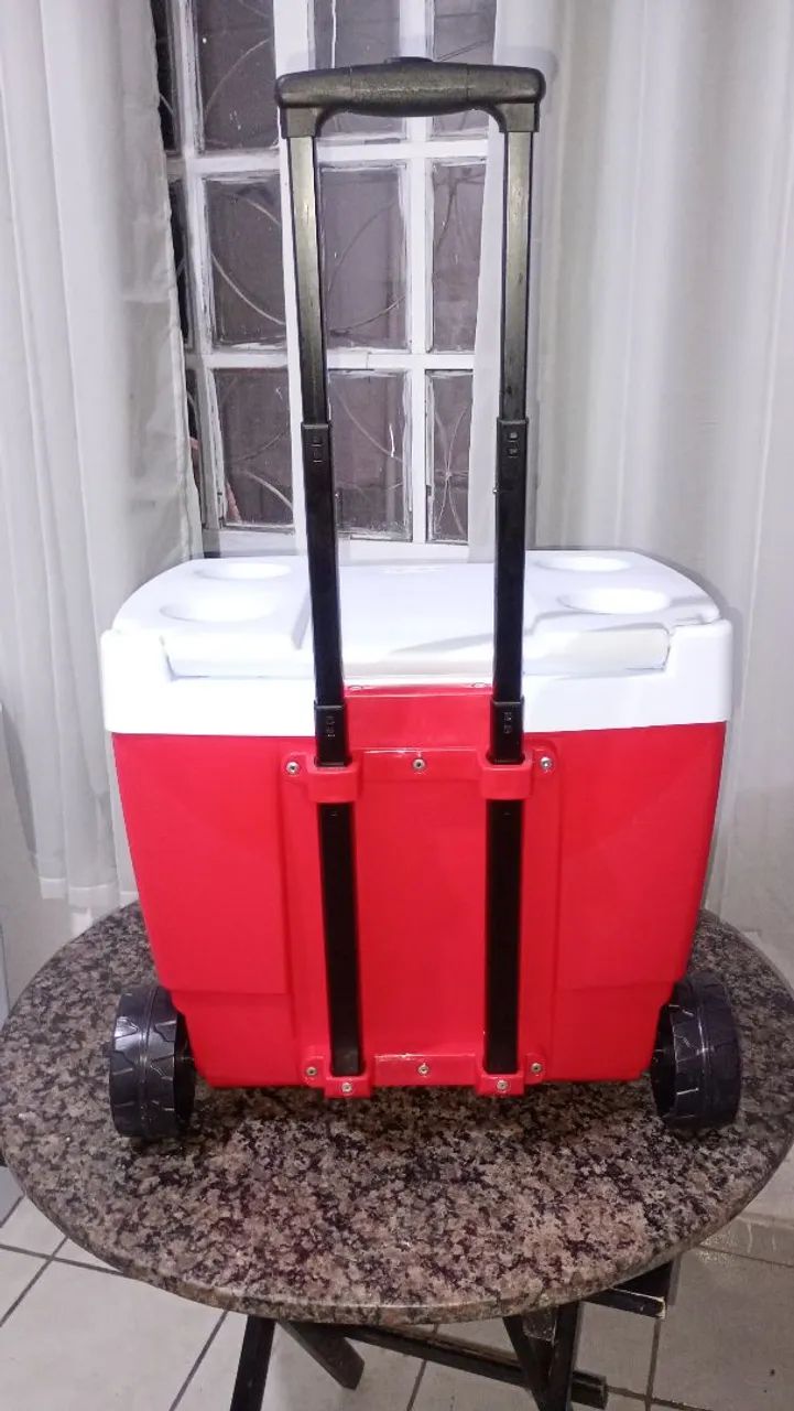 Caixa de térmica de 42 litros com rodinhas  - Foto 2