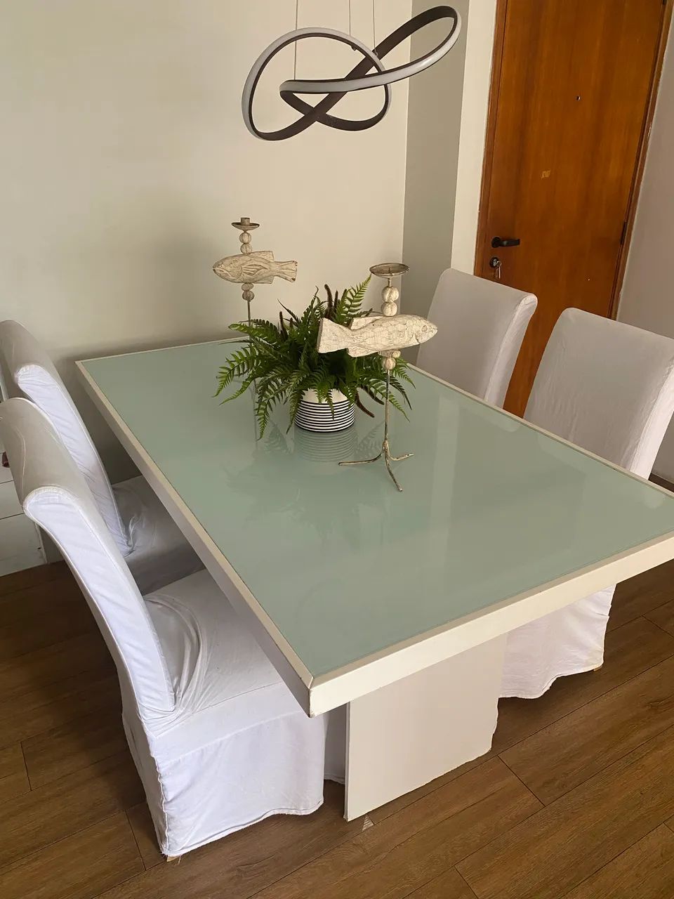 Cadeiras e tampo de mesa