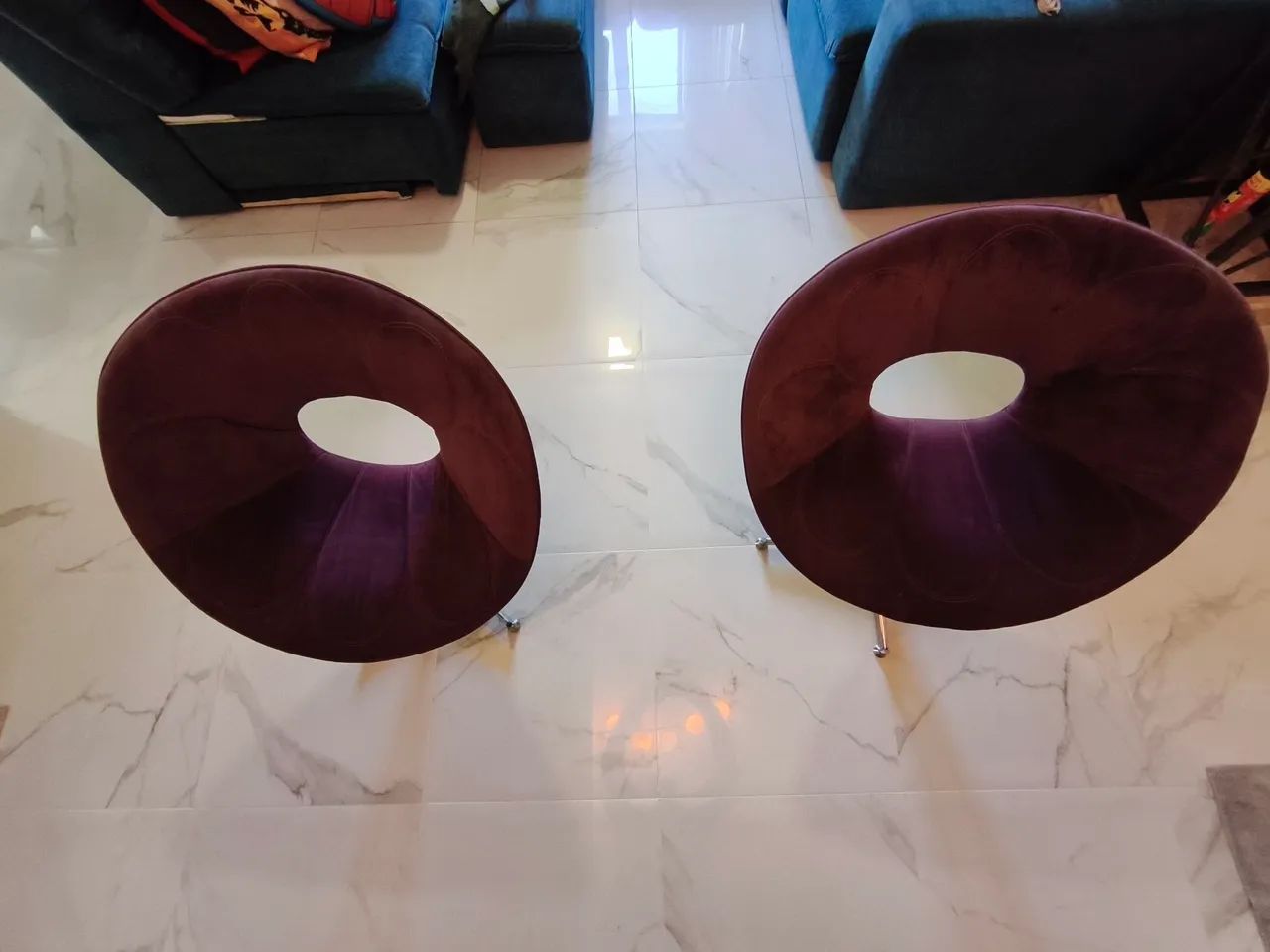 Par de Poltronas Design Orgânico - Suede Ameixa/Vinho - (Base Fixa) - Foto 3